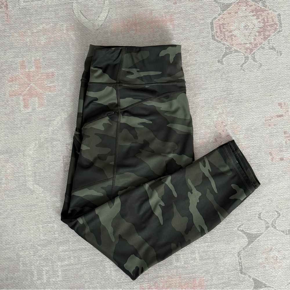 Athleta Camo Contender 7/8 Leggings Zip Pocket XL